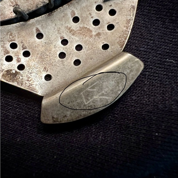 Lisa Scott bowl with cherries brooch. Vintage. Signed chicken scratch - Picture 3 of 3